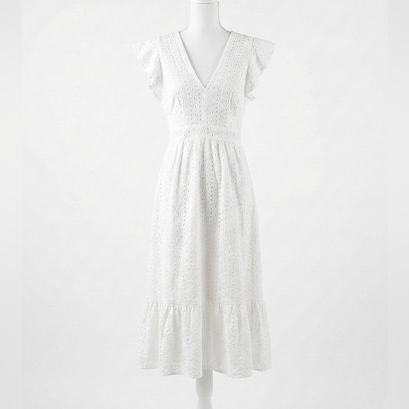 Honey Dresses & Skirts - Chic White Eyelet Dress